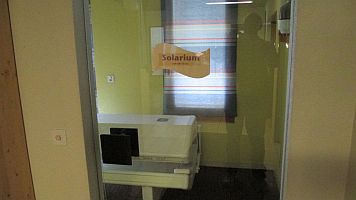 Mit einem KLICK aufs Bild vergrssert es sich. Mit F11 macht man es noch grsser. Mit dem grossen Bild wird gleichzeitig eine SLIDE-SHOW zur Verfgung gestellt. Es geht VOR oder ZURCK in dem man RECHTS oder LINKS auf das grosse Bild klickt. Beendet wird die Gross-Darstellung durch KLICK in den abgedunkelten Bereich oder auf (x).